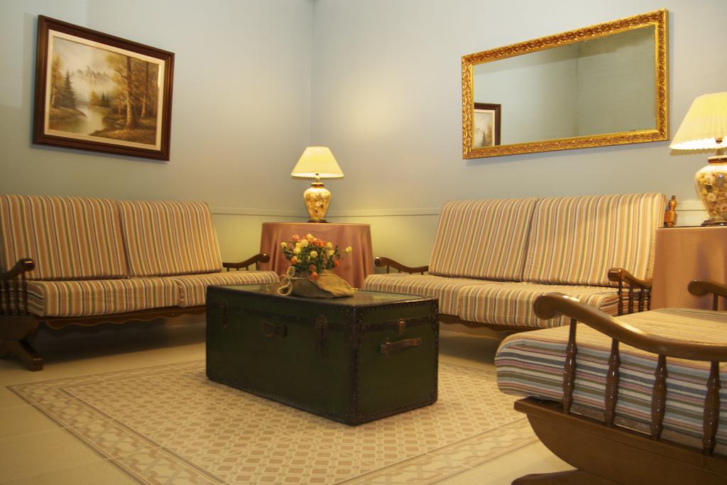 Hostal El Catalan Madrid Extérieur photo